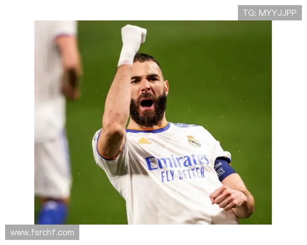 卡里姆·本泽马:从足球天才到全球巨星的辉煌历程 卡里姆·本泽马:从足球天才到全球巨星的辉煌历程