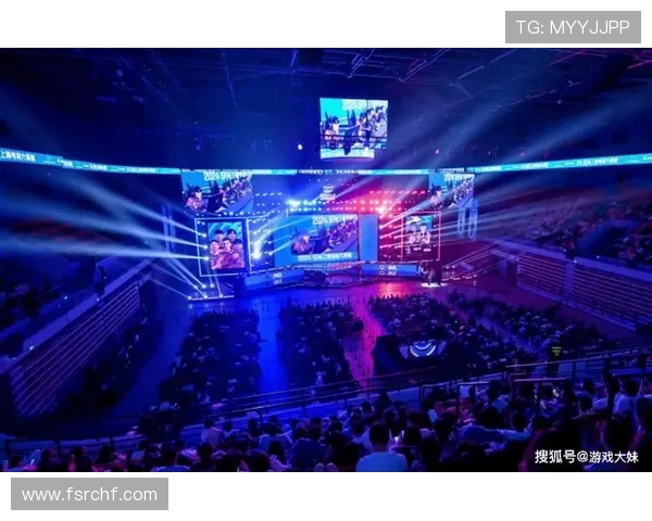 《电竞行业发展迅猛 全球顶级赛事吸引观众热情与投资热潮》